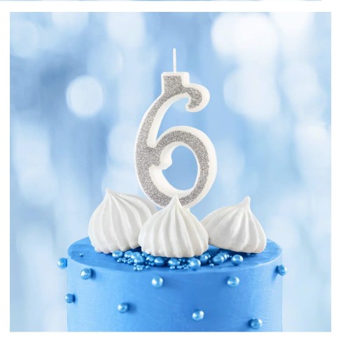 Świeczka cyfra srebrna z brokatem 6 1.jpg