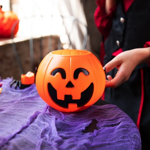 Halloween koszyk na cukierki Dynia plastikowy11.jpg