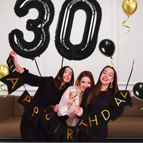 cyfry czarne baner czarny.jpg