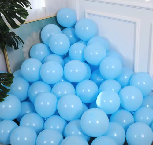 błękitny balony.png